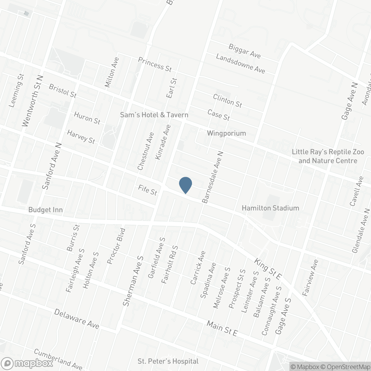 24 SOMERSET Avenue, Hamilton, Ontario L8L 2L5